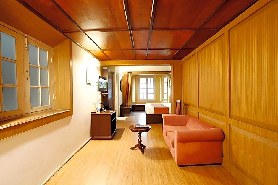 The Palace Belvedere Hotel