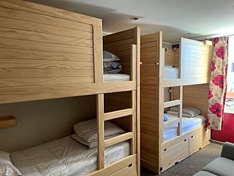 4-Bed Mixed Dormitory Room
