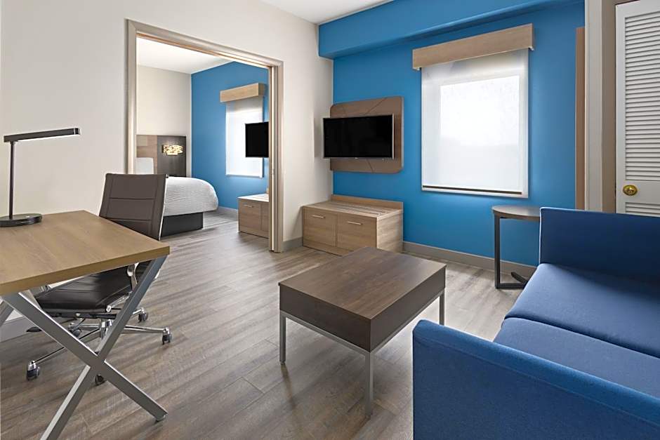 Holiday Inn Express & Suites Leesburg - Historic District by IHG