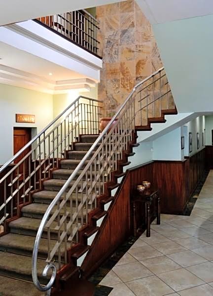 Crown Hotel