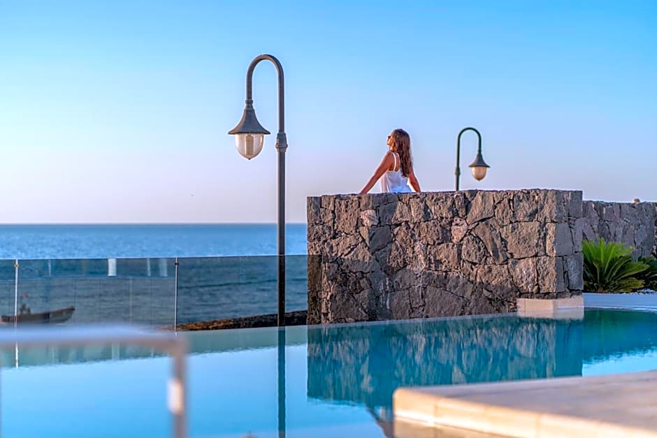 Royal Marina Suites Boutique Hotel