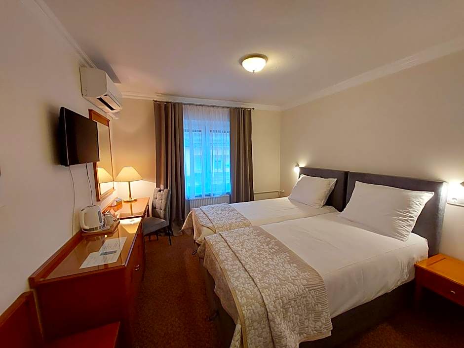 Sport Manca Garni Hotel