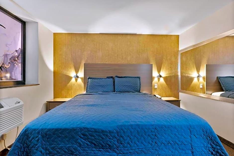 Casa Blanca Hotel Brooklyn