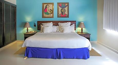 Superior Bungalow Ocean Front