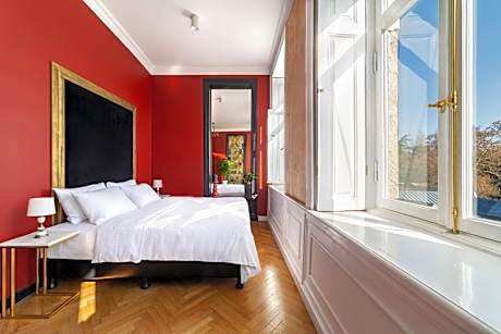 Junior Suite with Balcony