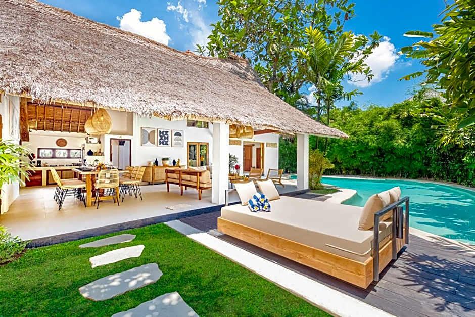 Villa Indigo - 5-BDR with huge pool and garden