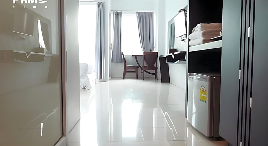 Prime Time Hotel Bang Saen