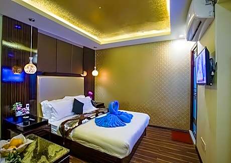 Single Room with breakfast