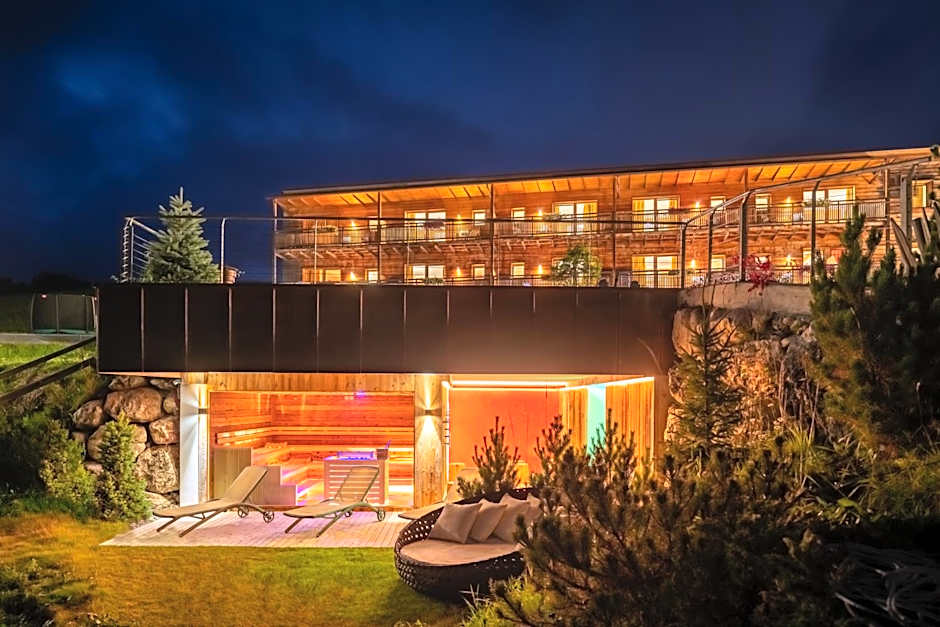 Saltria - your Alpine experience