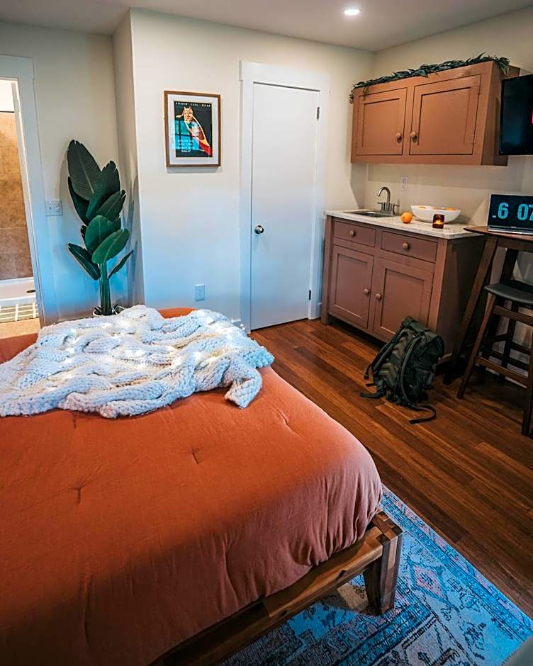 Willow Pond Motel
