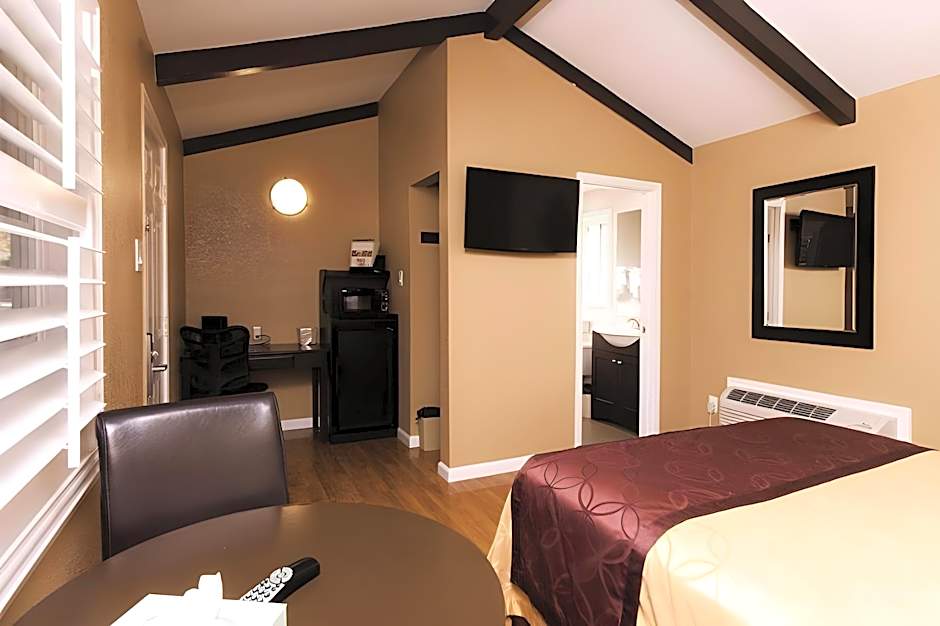 Tri Valley Inn And Suites