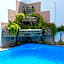 Miraflores Colon Hotel