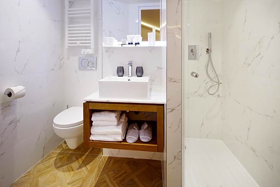 Hotel Petit Lafayette