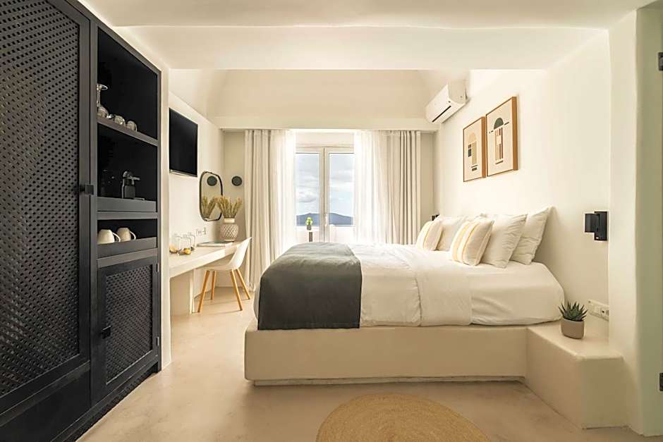 Rocabella Santorini Hotel & Spa