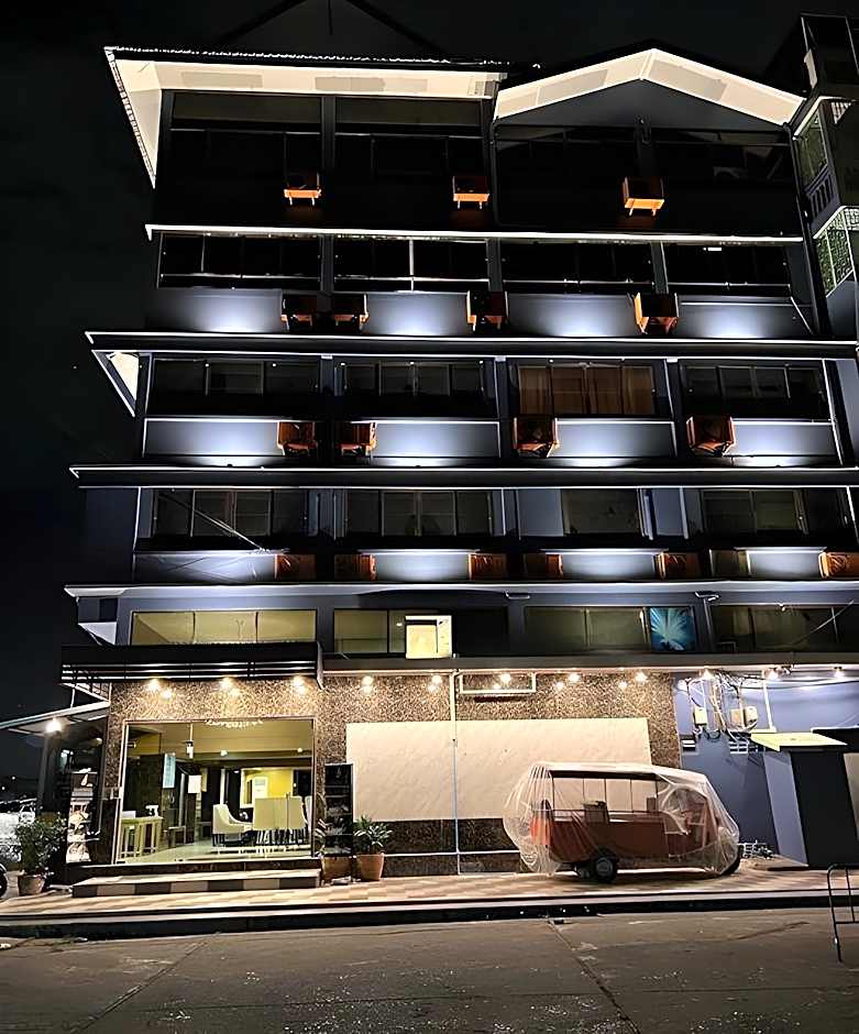 Anandpura Riverside Hotel