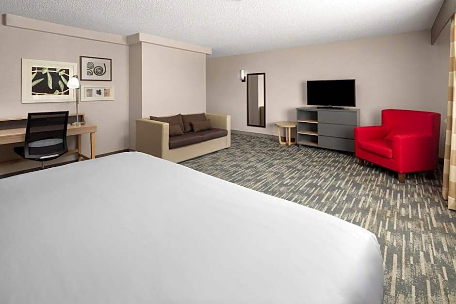 Wingate by Wyndham Lincoln Airport East I-80