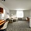 TownePlace Suites by Marriott Anaheim Maingate Near Angel Stadium