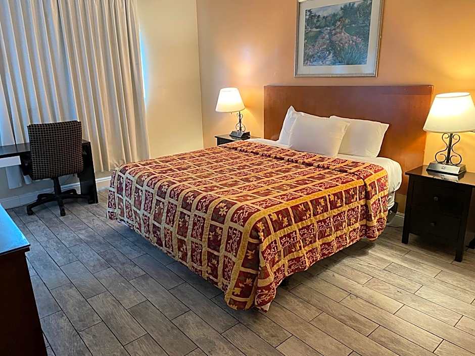 Grand Inn