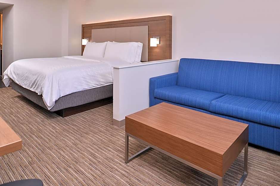 Holiday Inn Express Hotel and Suites Mesquite By IHG