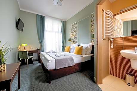 Double or Twin Room with Balcony
