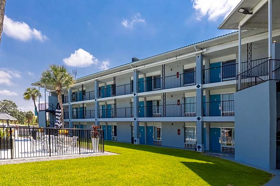 Motel 6 Altamonte Springs, FL