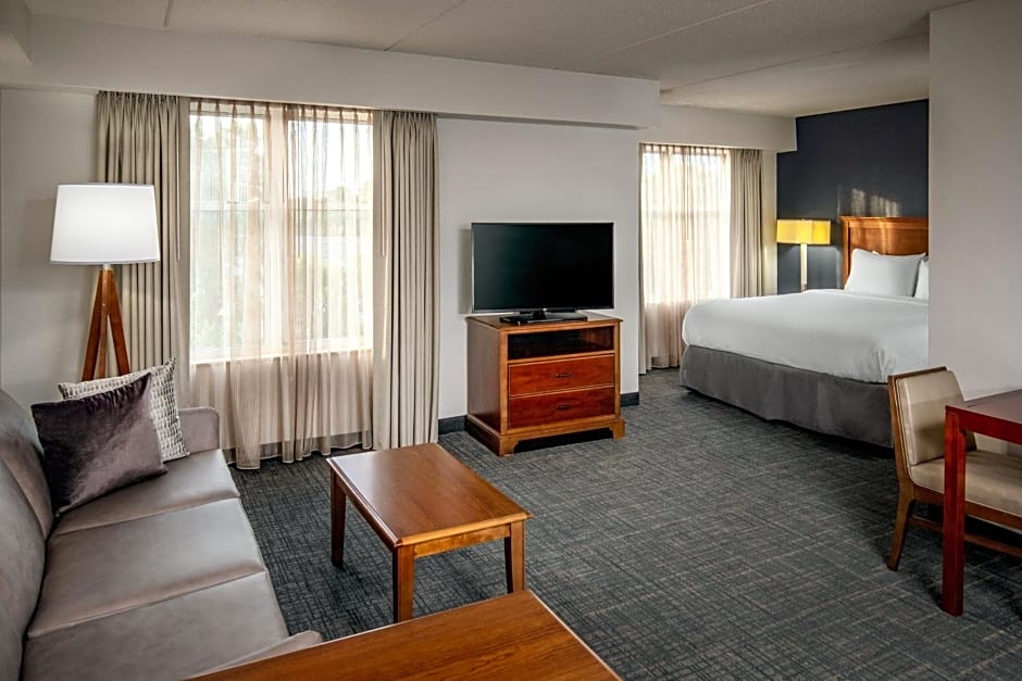 Residence Inn by Marriott Chesapeake Greenbrier