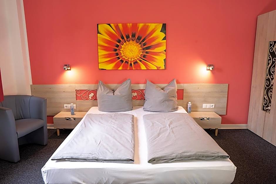 Honeybee Properties Mosel