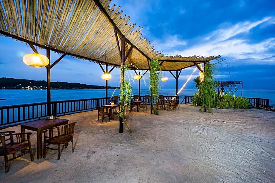 Laguna Reef Huts