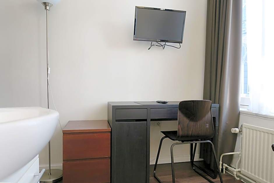 Hotel Carillon