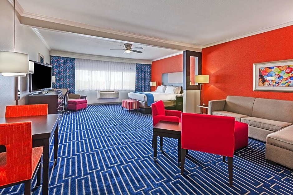 Holiday Inn Express & Suites Houston East, by IHG