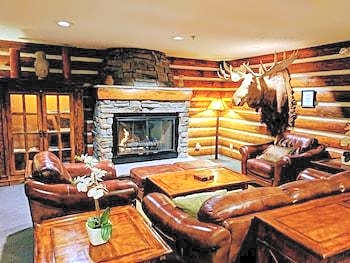 3 Peaks Lodge