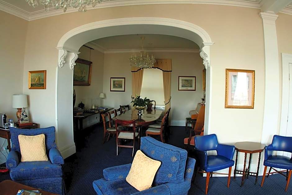 Royal London Yacht Club