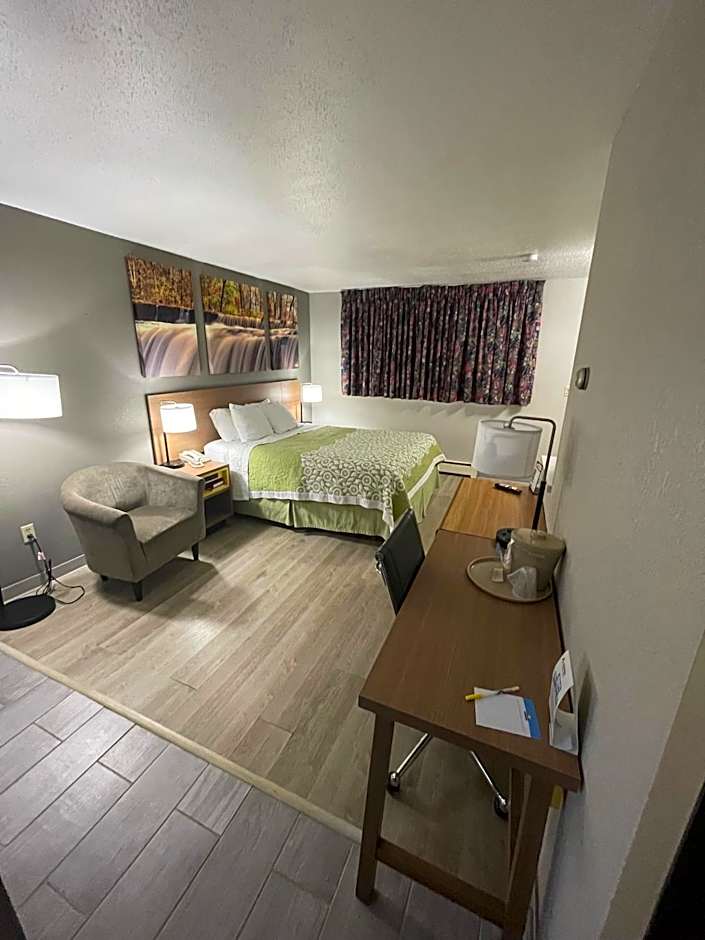 Days Inn by Wyndham Alpena