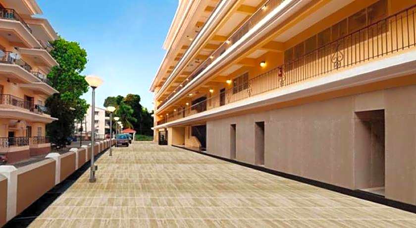 The Golden Suites & Spa Calangute Hotel