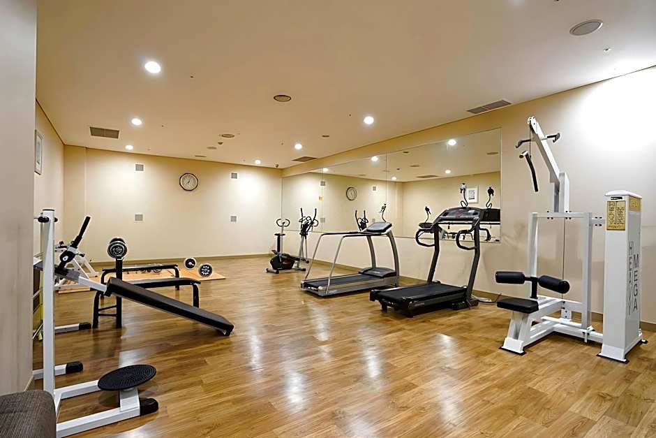 Gumi Century Hotel
