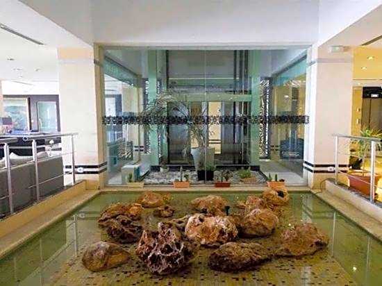 Hotel Adef