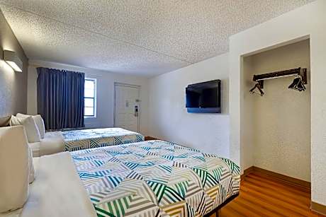 2 Full Beds | Smoking