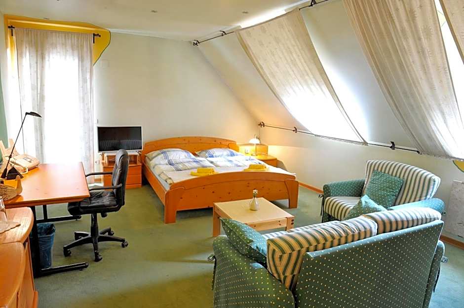 Gostilna in Prenočišča Brančurnik