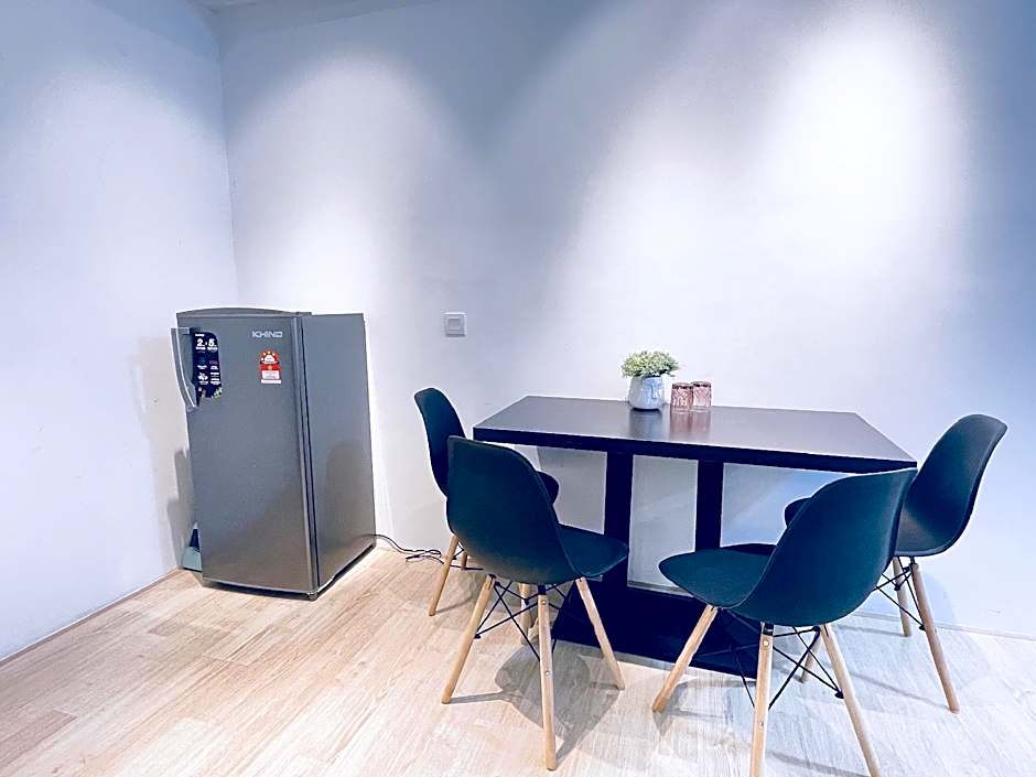 Pavilion 2 Revo l Rooftop Swimming Pool LS15