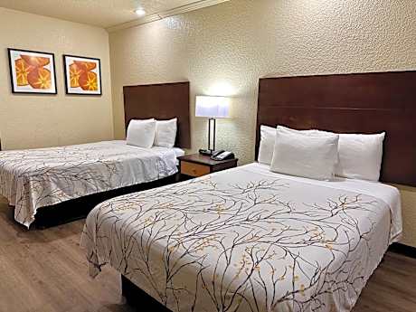 Double Room with Two Double Beds - Non-Smoking