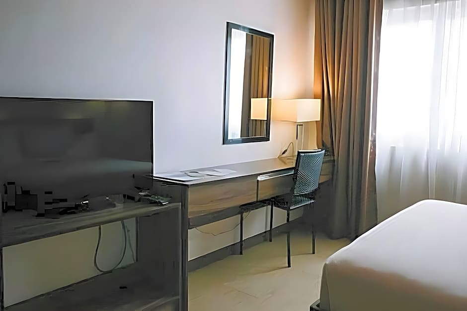 Leope Hotel