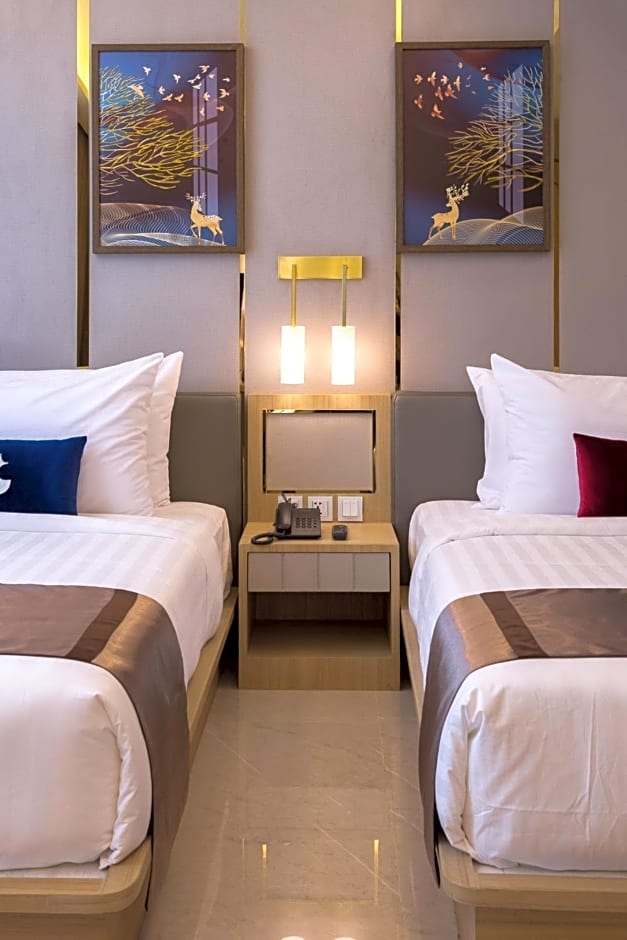 Elegant Airport Hotel