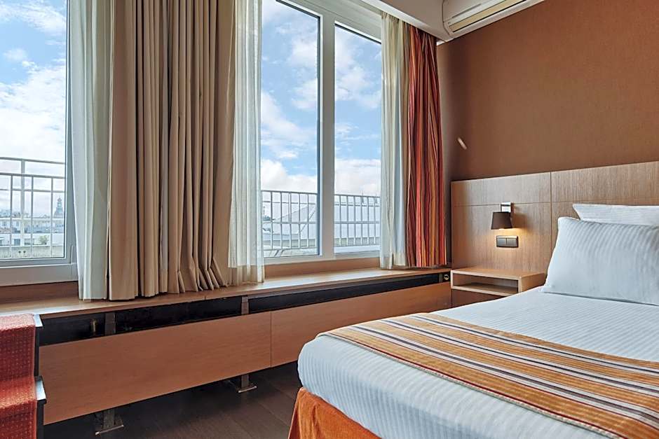 Theater Hotel