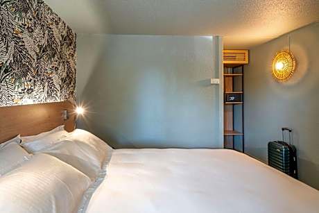 Superior King Room - Non-Smoking
