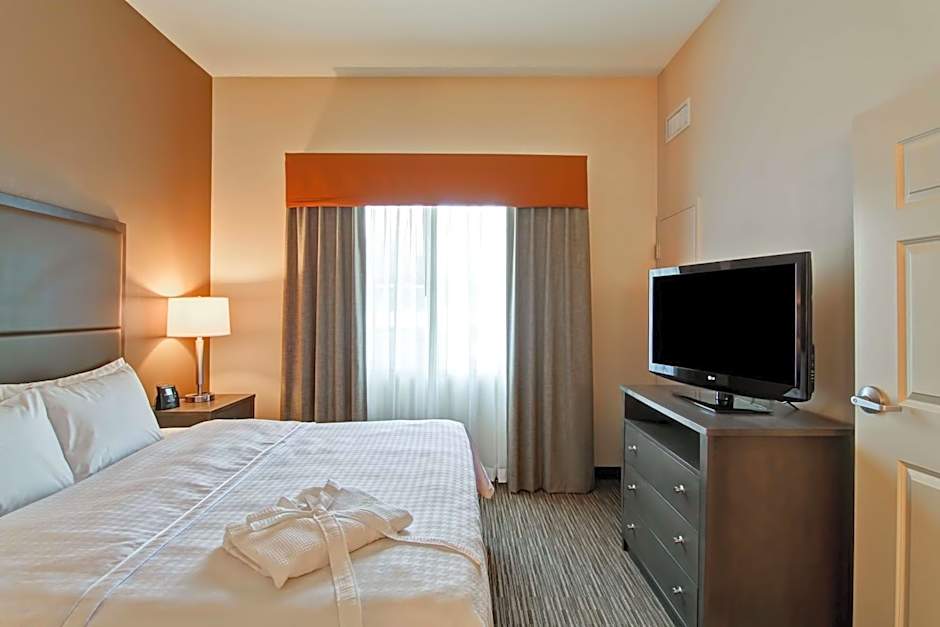 Photo 1 of 7 of 1 Bedroom 1 King Bed Suite