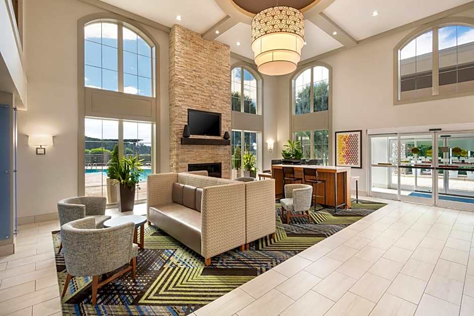 Holiday Inn Express & Suites Asheville SW - Outlet Ctr Area By IHG