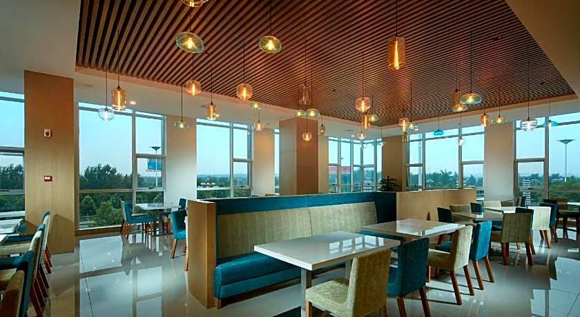 Holiday Inn Express Luoyang Yichuan By IHG