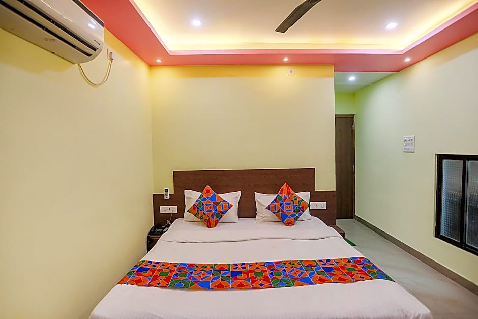 FabExpress Banarasi Kothi