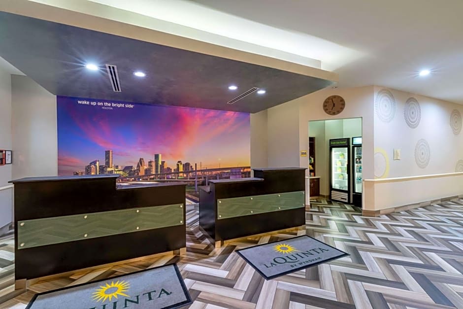 La Quinta Inn & Suites by Wyndham Houston Nw Beltway 8 / West Rd