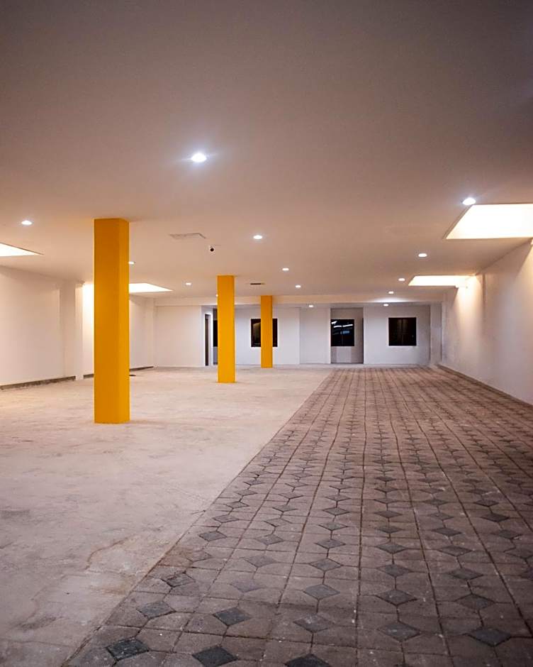 Hotel Manadia